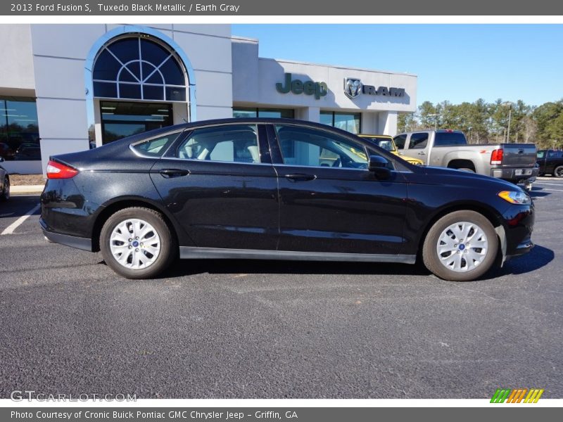 Tuxedo Black Metallic / Earth Gray 2013 Ford Fusion S