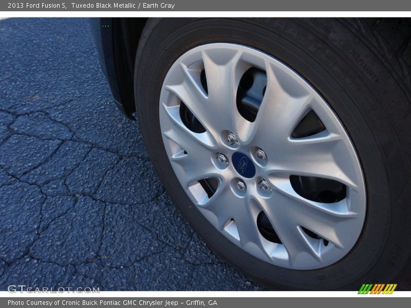 Tuxedo Black Metallic / Earth Gray 2013 Ford Fusion S