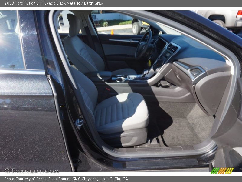Tuxedo Black Metallic / Earth Gray 2013 Ford Fusion S