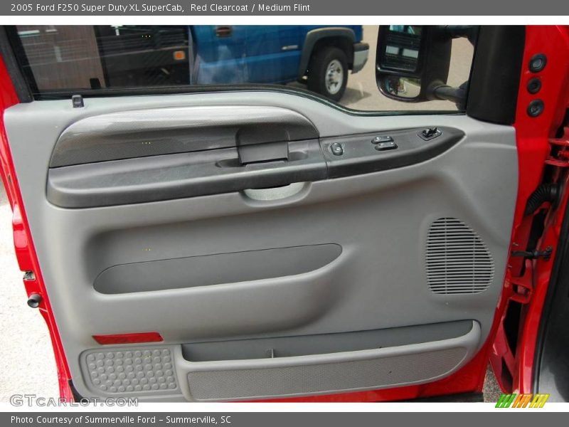 Red Clearcoat / Medium Flint 2005 Ford F250 Super Duty XL SuperCab