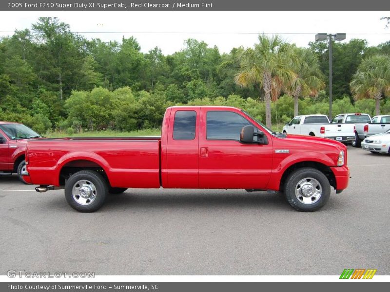 Red Clearcoat / Medium Flint 2005 Ford F250 Super Duty XL SuperCab