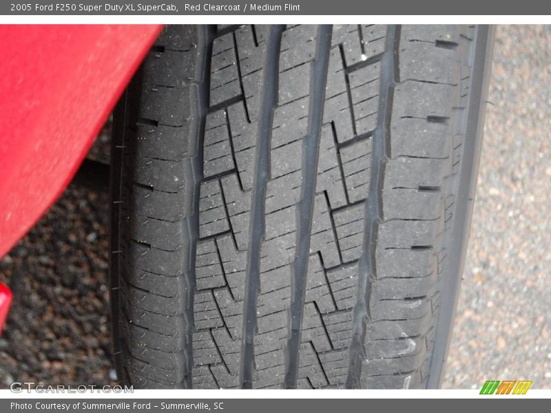 Red Clearcoat / Medium Flint 2005 Ford F250 Super Duty XL SuperCab