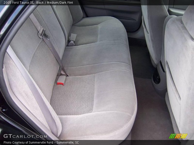 Black / Medium/Dark Flint 2005 Ford Taurus SE