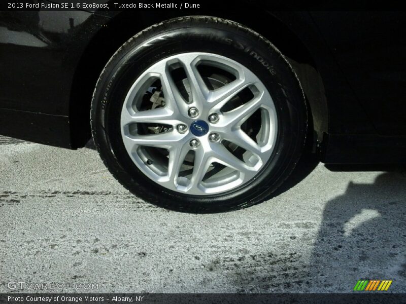 Tuxedo Black Metallic / Dune 2013 Ford Fusion SE 1.6 EcoBoost