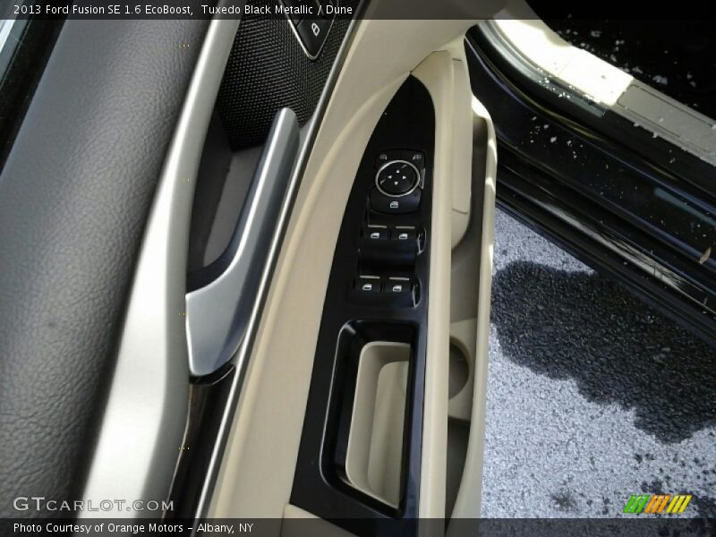 Tuxedo Black Metallic / Dune 2013 Ford Fusion SE 1.6 EcoBoost