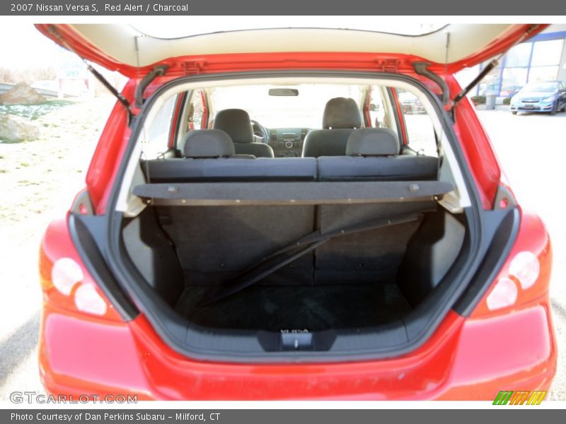 Red Alert / Charcoal 2007 Nissan Versa S