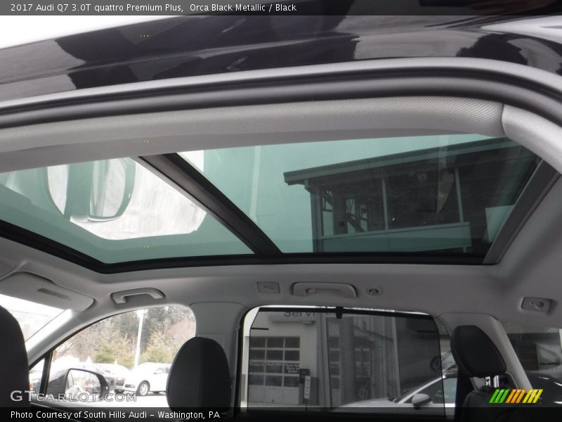 Sunroof of 2017 Q7 3.0T quattro Premium Plus