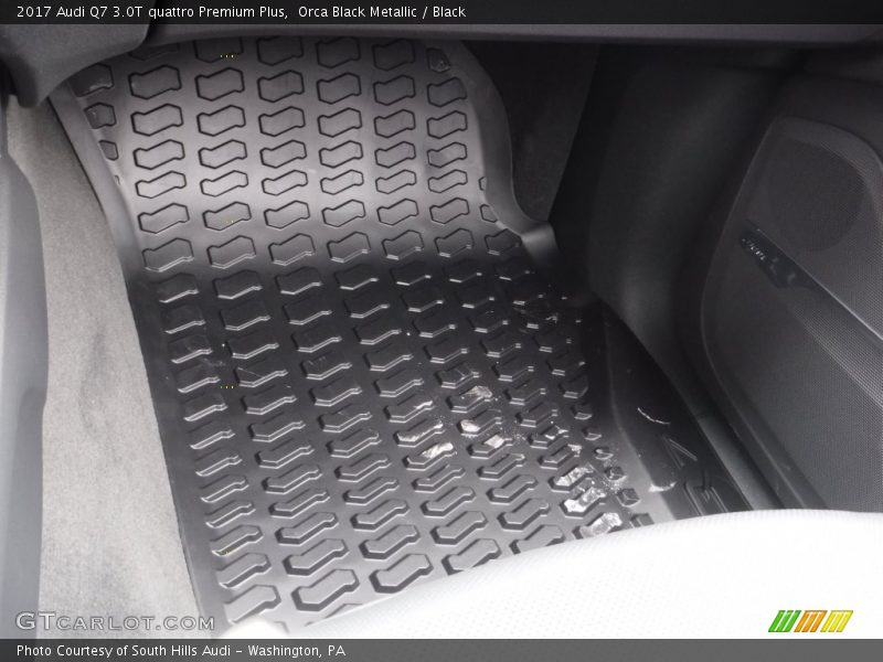 Orca Black Metallic / Black 2017 Audi Q7 3.0T quattro Premium Plus