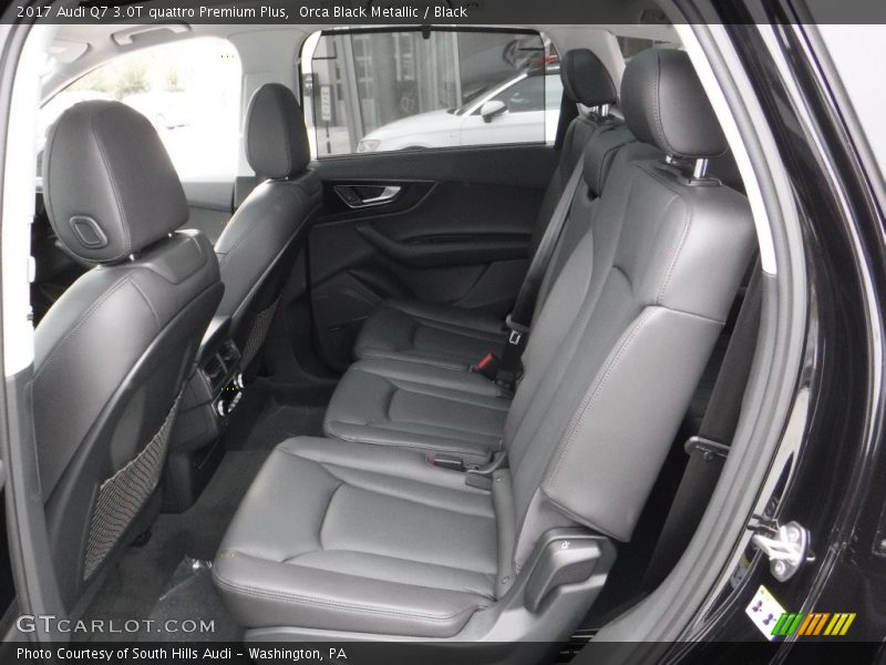 Rear Seat of 2017 Q7 3.0T quattro Premium Plus