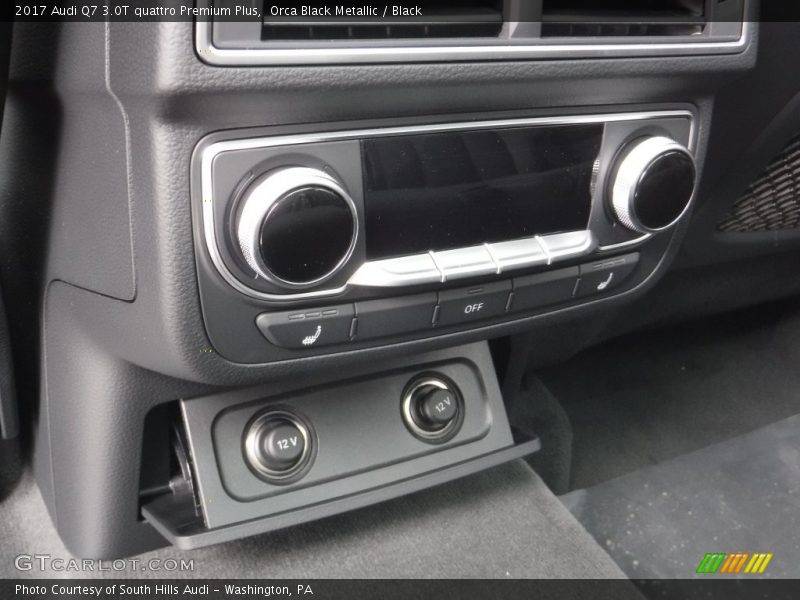 Controls of 2017 Q7 3.0T quattro Premium Plus
