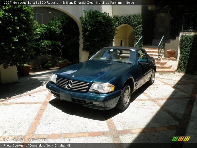 Brilliant Emerald Green Metallic / Parchment Beige 1997 Mercedes-Benz SL 320 Roadster