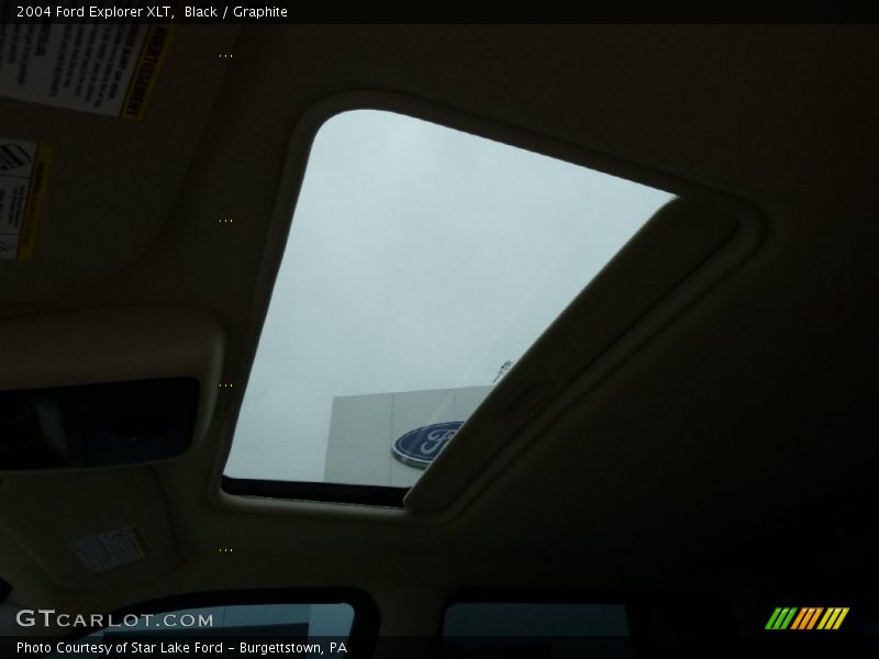 Black / Graphite 2004 Ford Explorer XLT