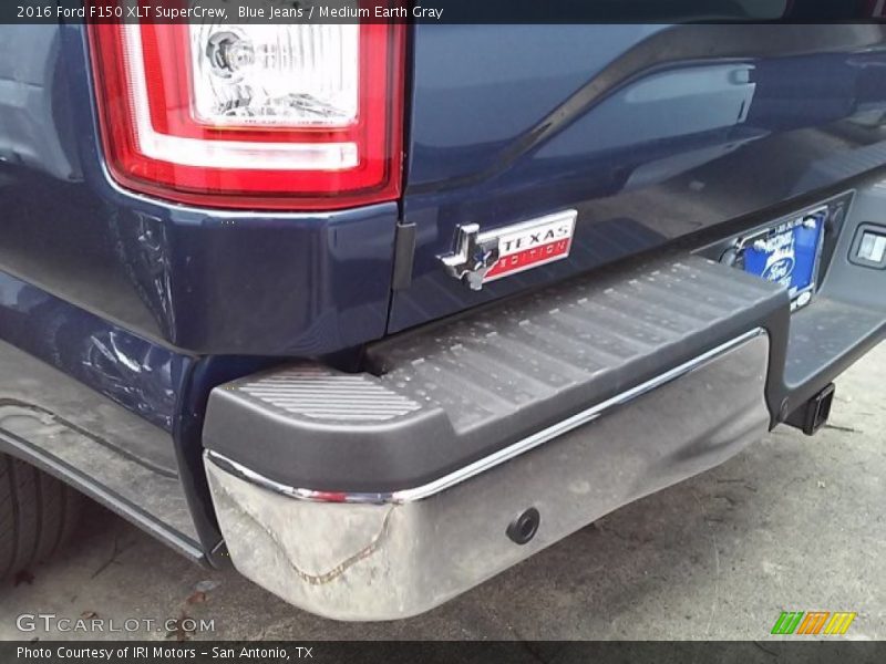 Blue Jeans / Medium Earth Gray 2016 Ford F150 XLT SuperCrew