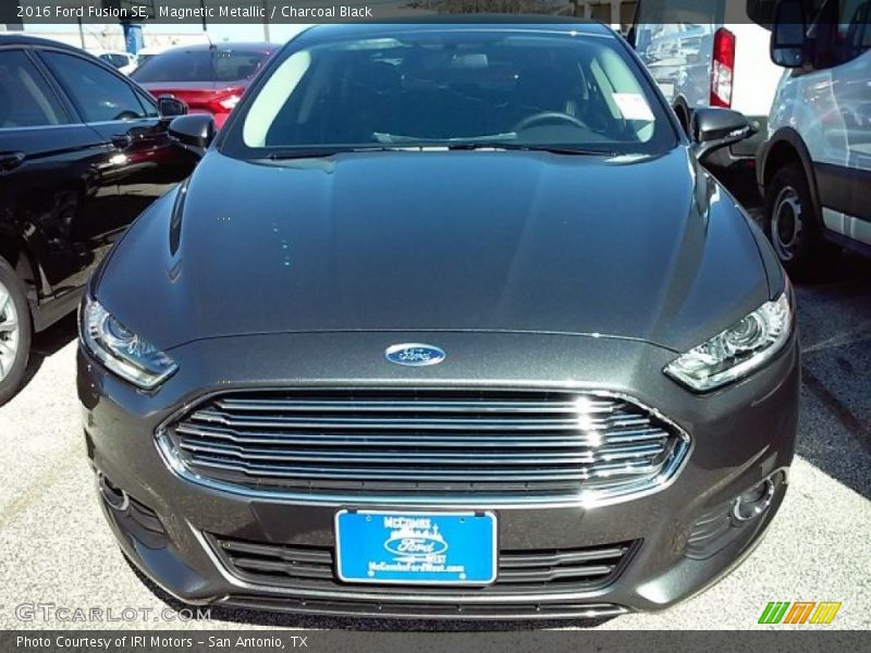Magnetic Metallic / Charcoal Black 2016 Ford Fusion SE