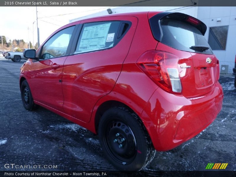 Salsa / Jet Black 2016 Chevrolet Spark LS
