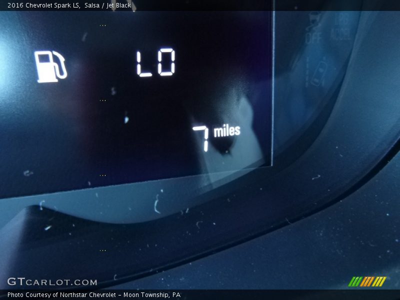 Salsa / Jet Black 2016 Chevrolet Spark LS