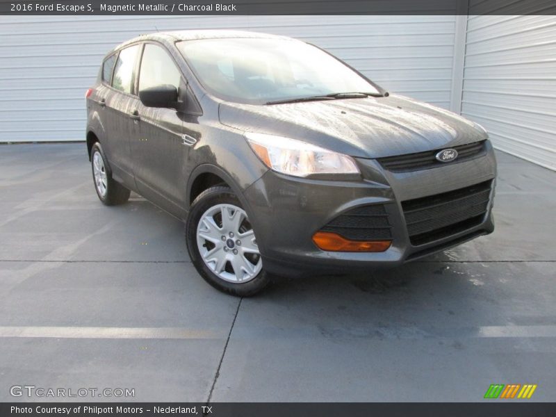 Magnetic Metallic / Charcoal Black 2016 Ford Escape S