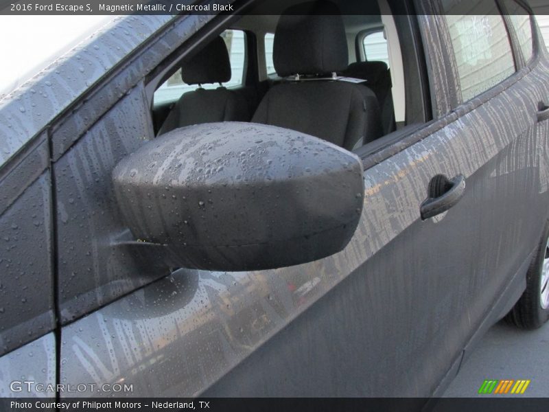 Magnetic Metallic / Charcoal Black 2016 Ford Escape S