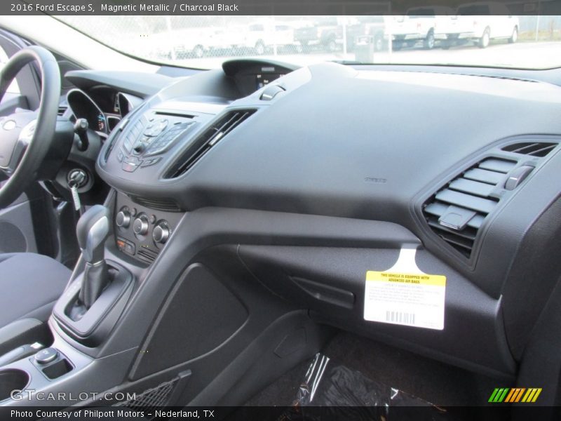 Magnetic Metallic / Charcoal Black 2016 Ford Escape S