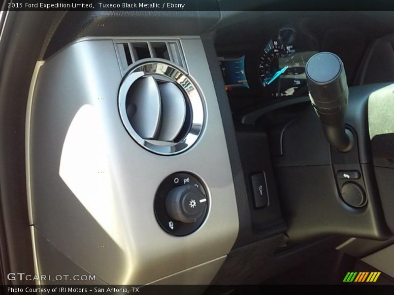 Tuxedo Black Metallic / Ebony 2015 Ford Expedition Limited