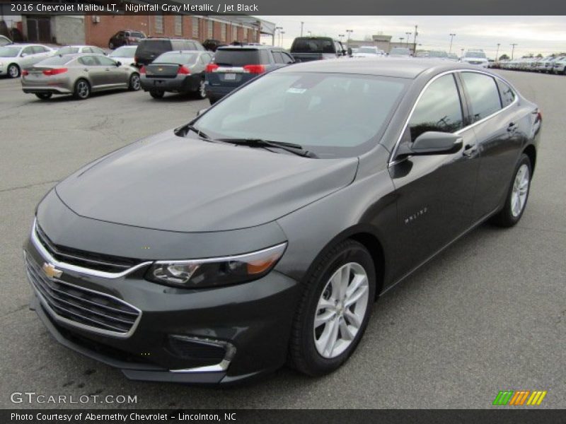 Front 3/4 View of 2016 Malibu LT