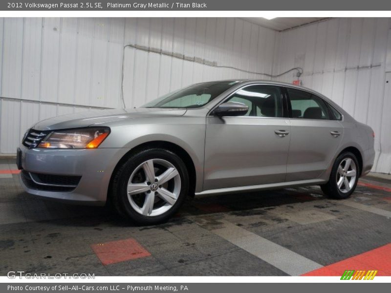 Platinum Gray Metallic / Titan Black 2012 Volkswagen Passat 2.5L SE