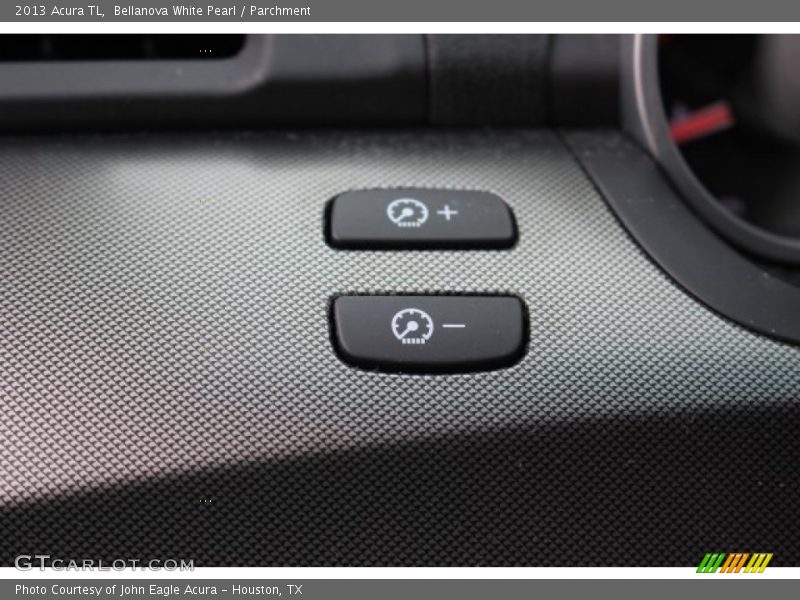 Bellanova White Pearl / Parchment 2013 Acura TL