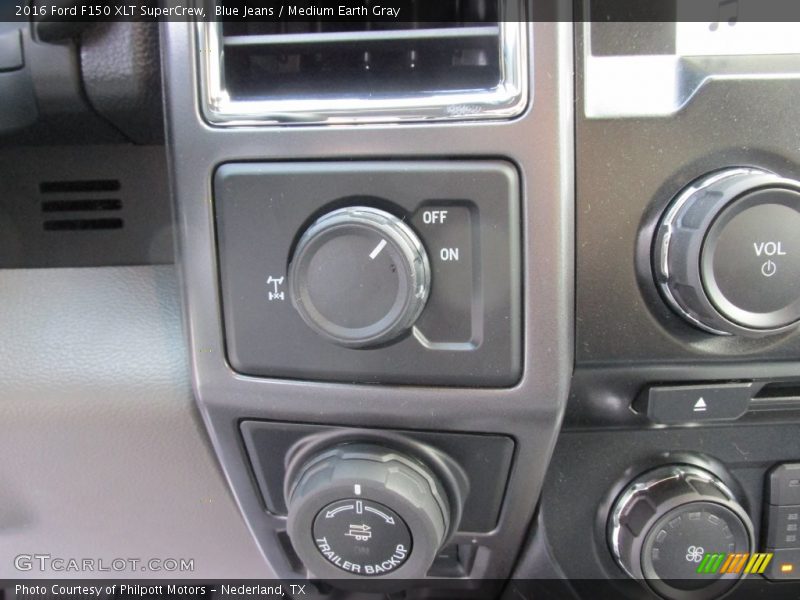 Blue Jeans / Medium Earth Gray 2016 Ford F150 XLT SuperCrew