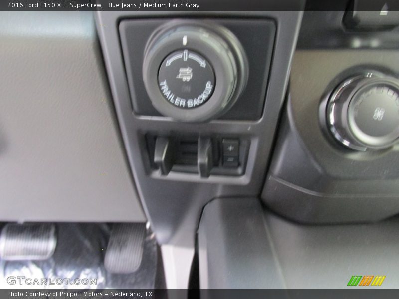 Blue Jeans / Medium Earth Gray 2016 Ford F150 XLT SuperCrew