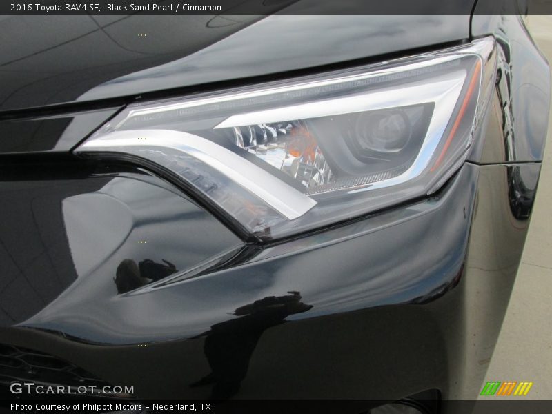 Black Sand Pearl / Cinnamon 2016 Toyota RAV4 SE