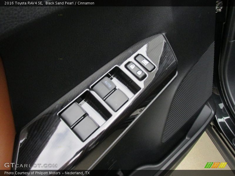 Black Sand Pearl / Cinnamon 2016 Toyota RAV4 SE