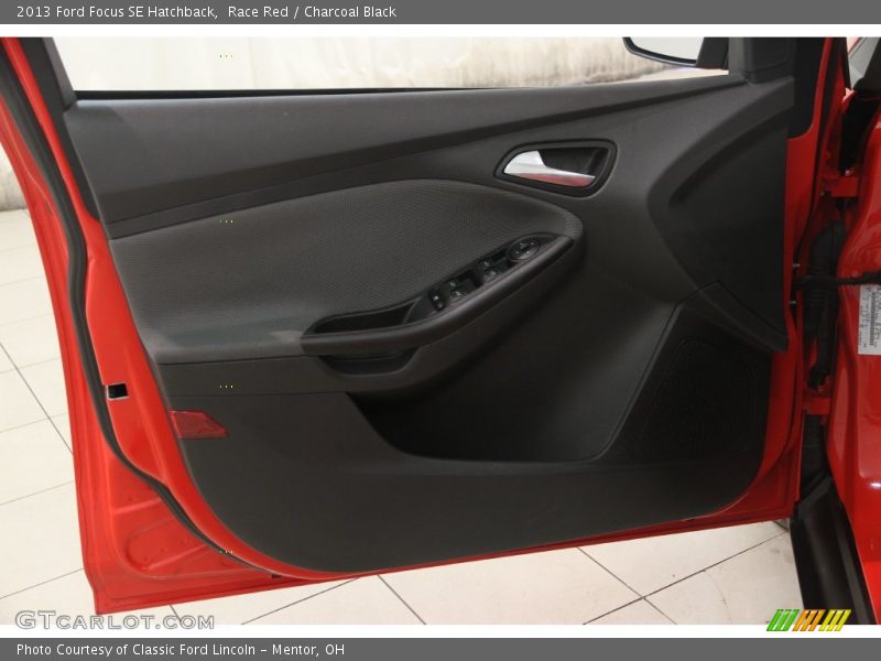 Race Red / Charcoal Black 2013 Ford Focus SE Hatchback