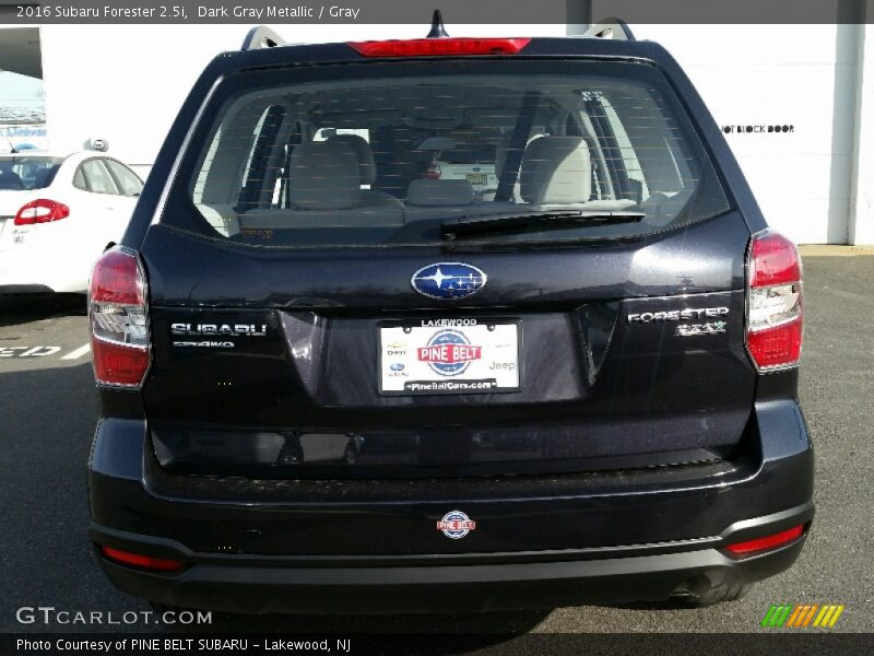 Dark Gray Metallic / Gray 2016 Subaru Forester 2.5i