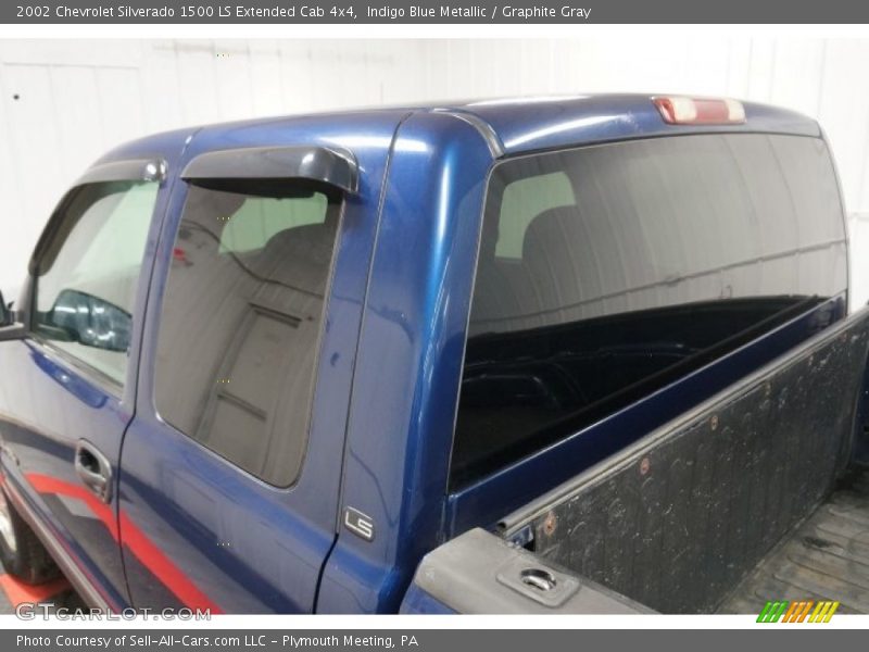 Indigo Blue Metallic / Graphite Gray 2002 Chevrolet Silverado 1500 LS Extended Cab 4x4