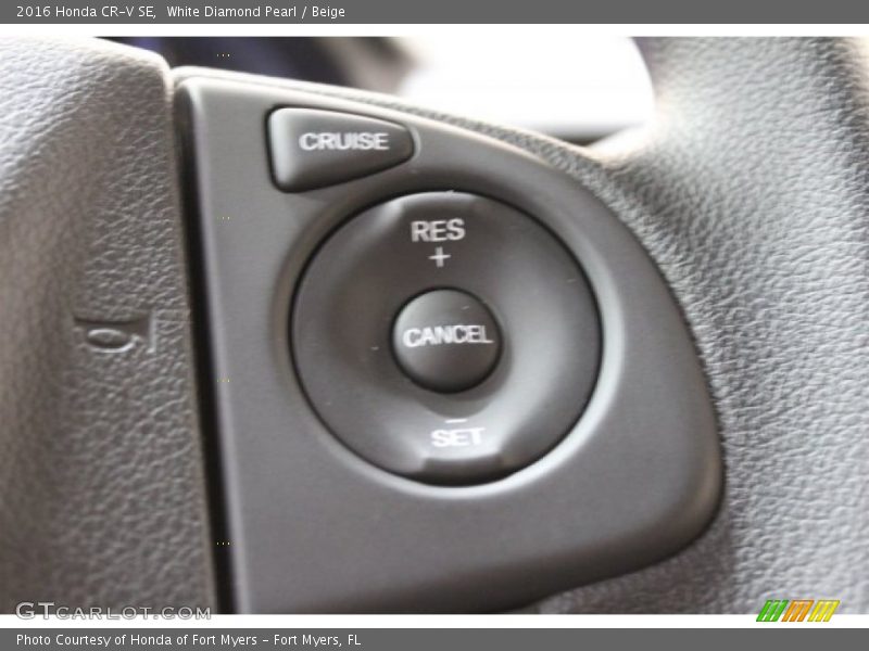 White Diamond Pearl / Beige 2016 Honda CR-V SE