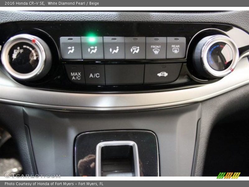 White Diamond Pearl / Beige 2016 Honda CR-V SE