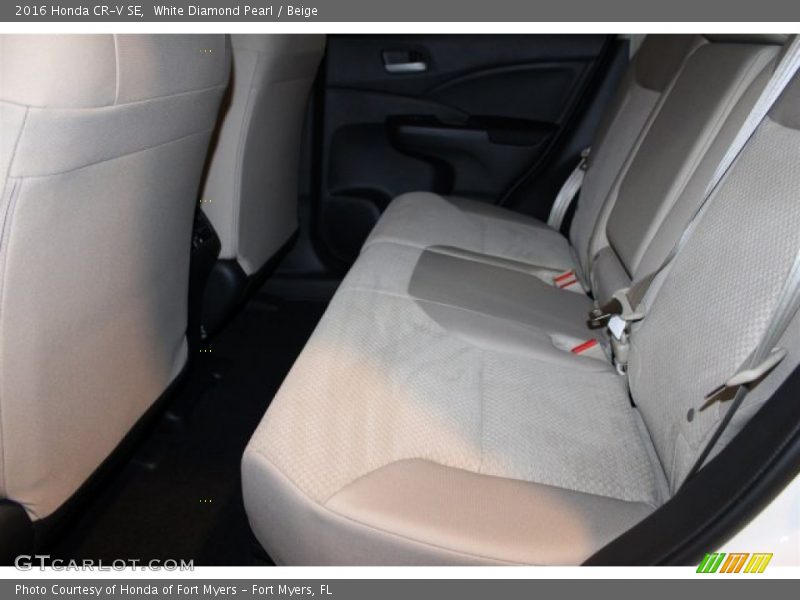 White Diamond Pearl / Beige 2016 Honda CR-V SE