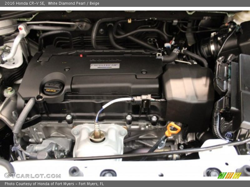 White Diamond Pearl / Beige 2016 Honda CR-V SE