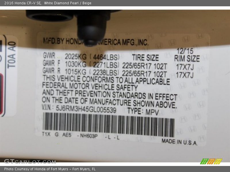 White Diamond Pearl / Beige 2016 Honda CR-V SE