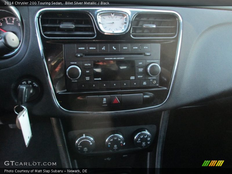 Billet Silver Metallic / Black 2014 Chrysler 200 Touring Sedan