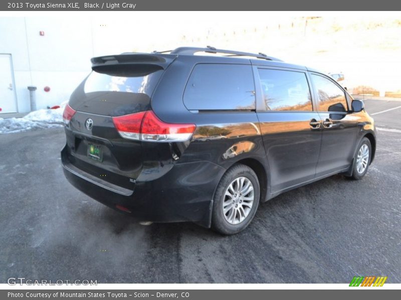 Black / Light Gray 2013 Toyota Sienna XLE