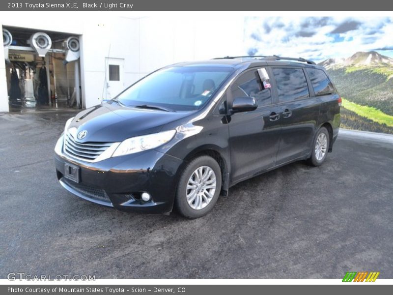 Black / Light Gray 2013 Toyota Sienna XLE