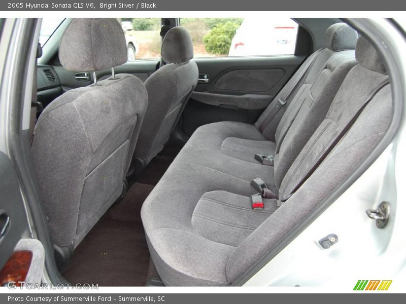 Bright Silver / Black 2005 Hyundai Sonata GLS V6