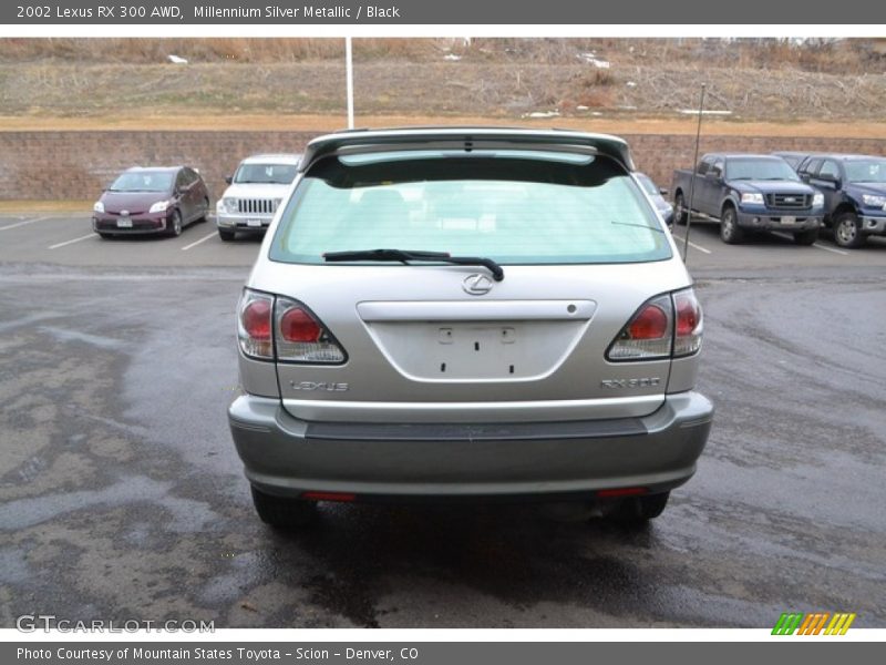 Millennium Silver Metallic / Black 2002 Lexus RX 300 AWD