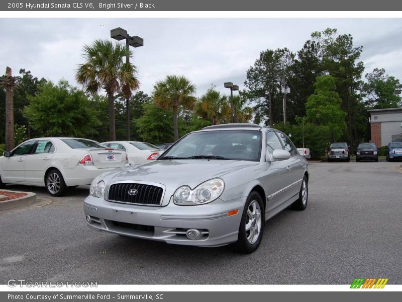Bright Silver / Black 2005 Hyundai Sonata GLS V6