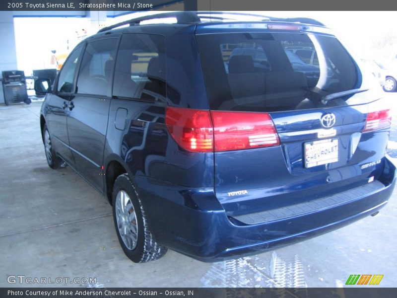Stratosphere Mica / Stone 2005 Toyota Sienna LE