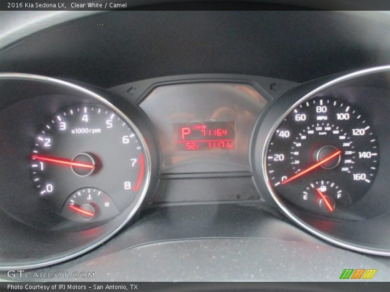 Clear White / Camel 2016 Kia Sedona LX