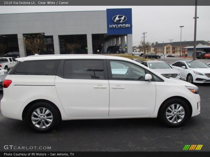 Clear White / Camel 2016 Kia Sedona LX