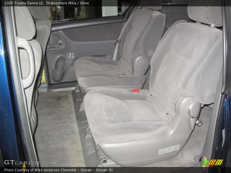 Stratosphere Mica / Stone 2005 Toyota Sienna LE
