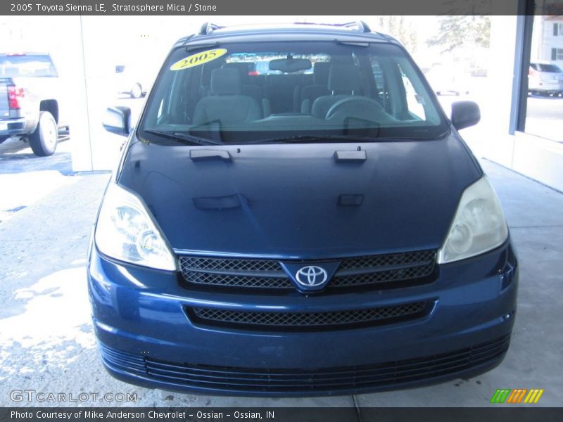 Stratosphere Mica / Stone 2005 Toyota Sienna LE